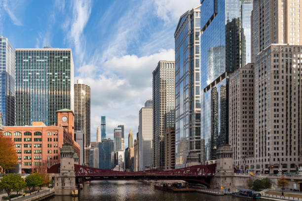 istock Chicago architecture along the Chicago River 1357343794