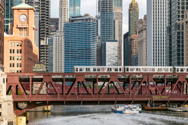 istock Chicago architecture along the Chicago River 1357344541