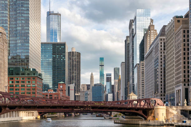 istock Chicago architecture along the Chicago River 1357344674