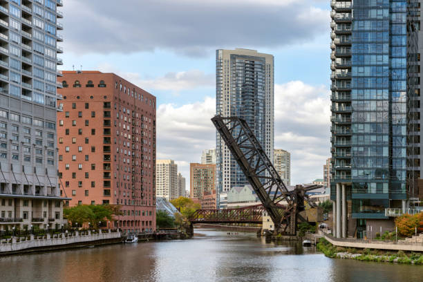 istock Chicago architecture along the Chicago River 1357345124