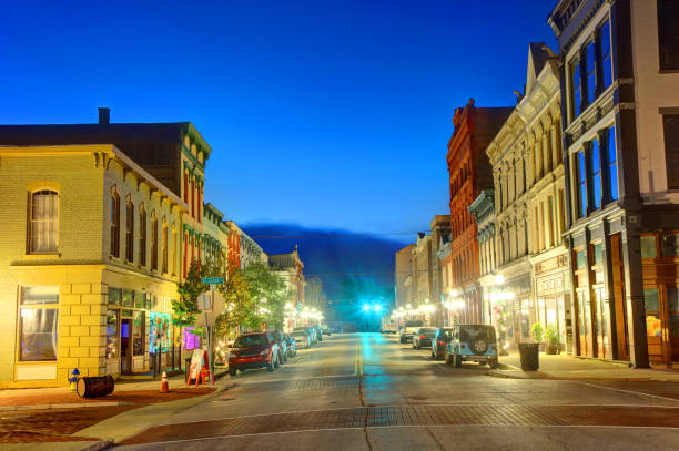 istock Downtown Frankfort, Kentucky 1357380606