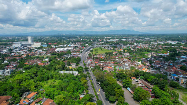 Aerial view of the tugu jogja or known as tugu pal Aerial view of the tugu jogja or known as tugu pal is the iconic landmark of Yogyakarta. Central Java, Indonesia yogyakarta stock pictures, royalty-free photos & images