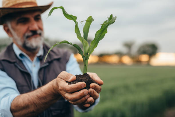 istock farmers outdoor 1357425112