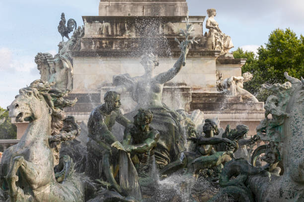 detail of the monument aux girondins (1894-1902) at bordeaux - monument aux girondins imagens e fotografias de stock