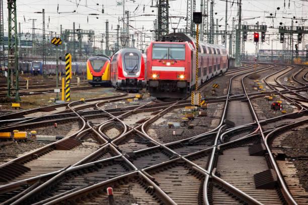 列車、スイッチ、レールヤード - train public transportation passenger train locomotive ストックフォトと画像