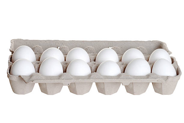 один дюжина яиц - dozen eggs food eggs horizontal стоковые фото и изображения