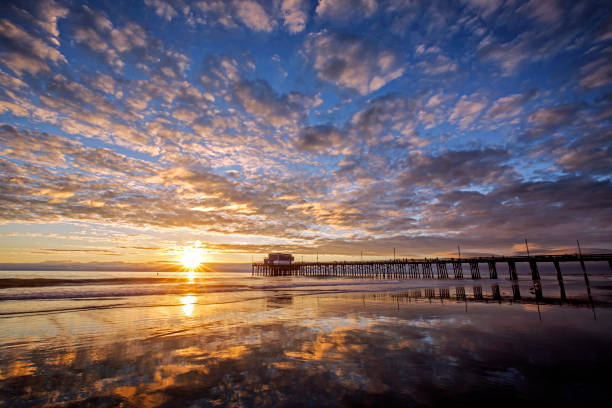 istock Newport Pier - Say Hello 1357581179