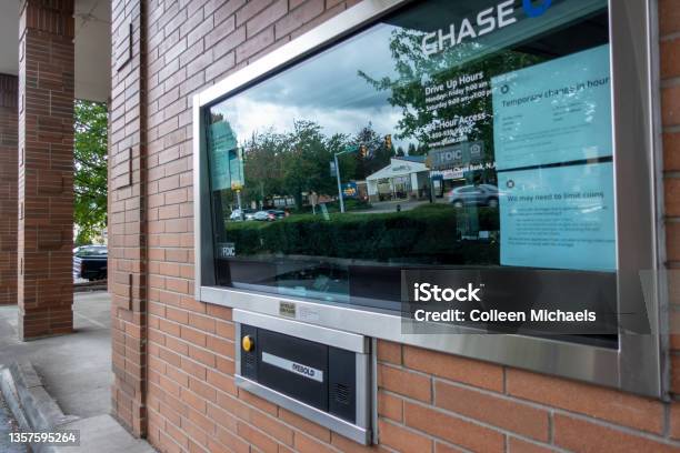 Street View Of A Drive Thru Bank Deposit Station At A Chase Bank Stock Photo - Download Image Now