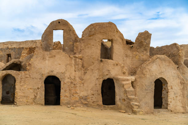 istock Zammour,  Berber town in Dahar - Tunisia 1357629410