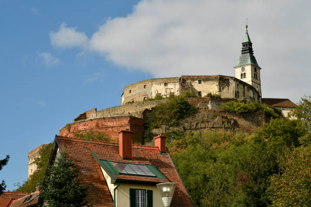 Austria, view of the castle Guessing in southern Burgenland