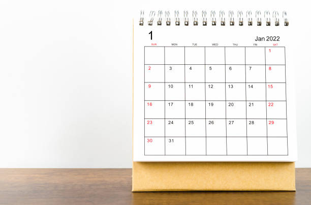 istock The January 2022 desk calendar 1357681978