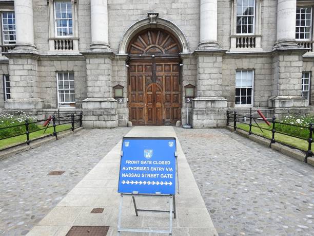 Trinity College 11th June 2021, Dublin, Ireland. Main entrance to Trinity College on College Green, Dublin city centre closed due to Covid 19 restrictions. nassau street stock pictures, royalty-free photos & images