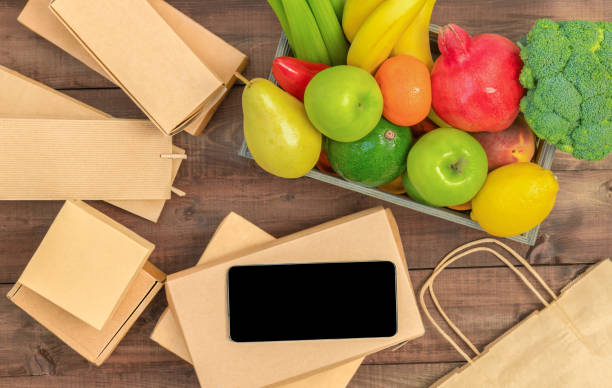 istock Online food shopping 1357720057