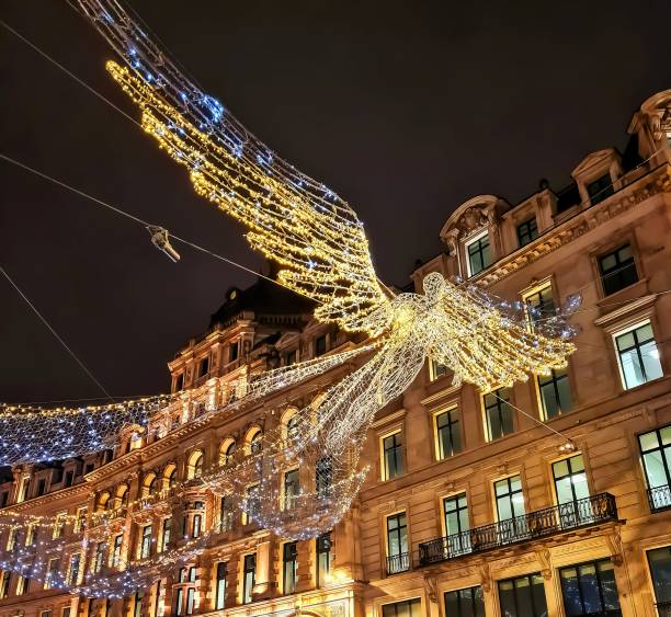 istock Christmas in London 1357751418