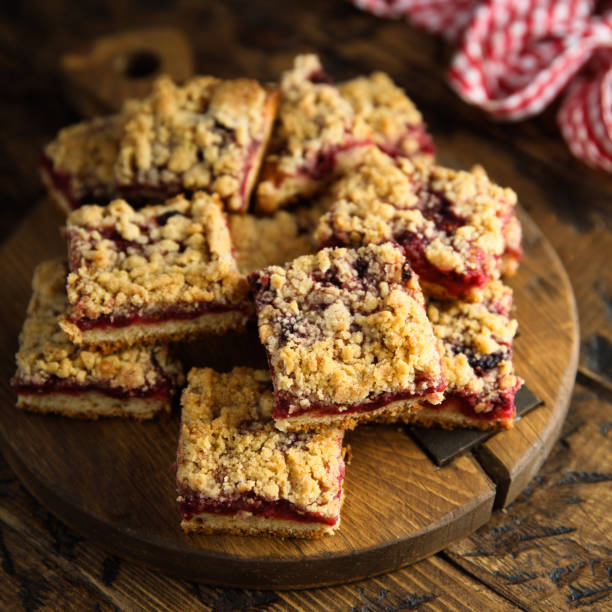 istock Berry squares with streusel 1357860165
