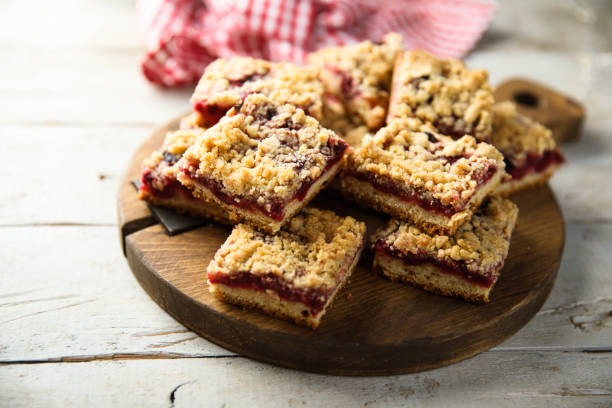 istock Berry squares with streusel 1357863291