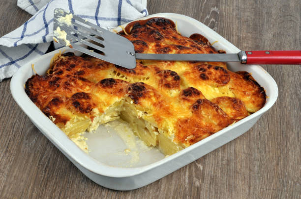 istock A dish of gratin 1357891032