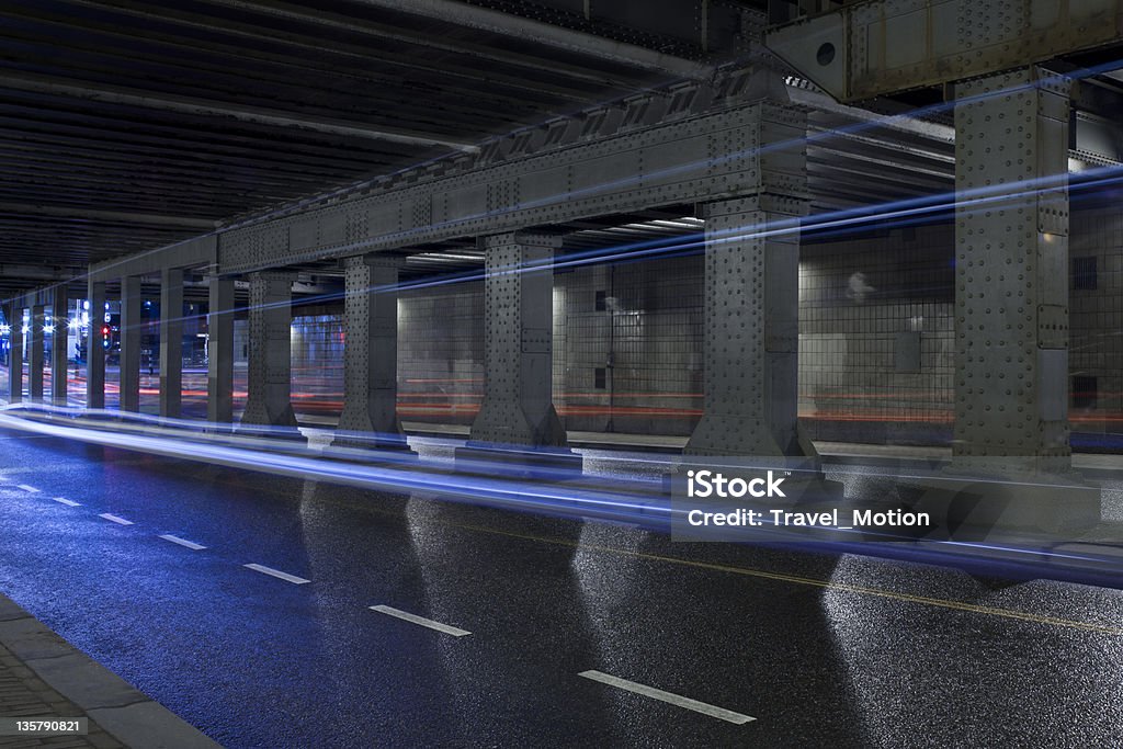 Urban road tunnel mit Licht Wege in der Nacht, Amsterdam - Lizenzfrei Asphalt Stock-Foto