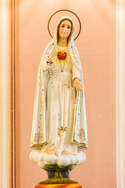 istock Statuette of the Virgin Mary catholic 1357927246