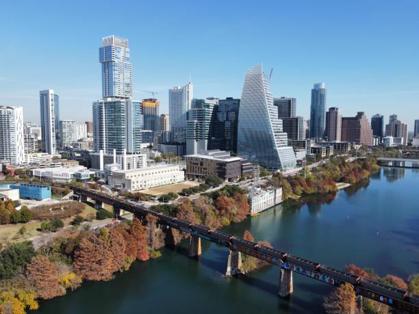 austin, tx skyline - austin texas skyline texas cityscape photos et images de collection