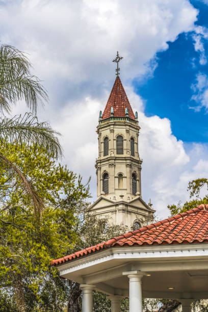 bell tower orange roof cathedral saint augustine florida - saint augustine cathedral imagens e fotografias de stock