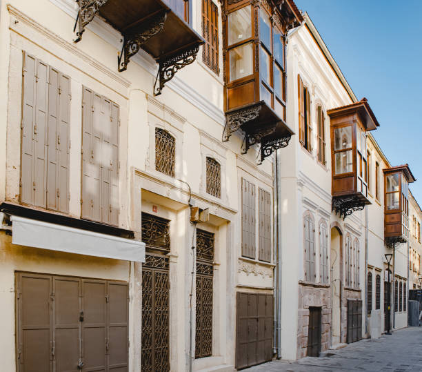istock Historical Houses 1358003529