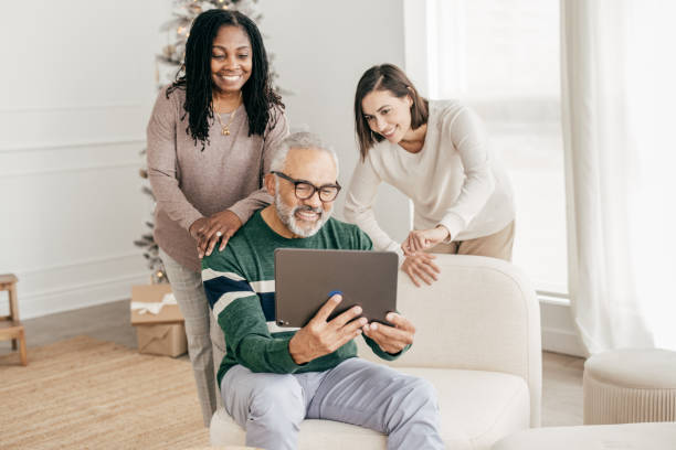 istock How to Put an Elderly Loved One on a Budget 1358061788