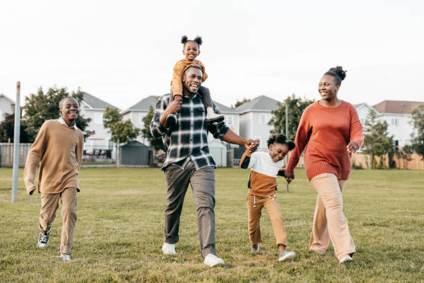 istock Easy Fun Outdoor Activities for Kids 1358087538