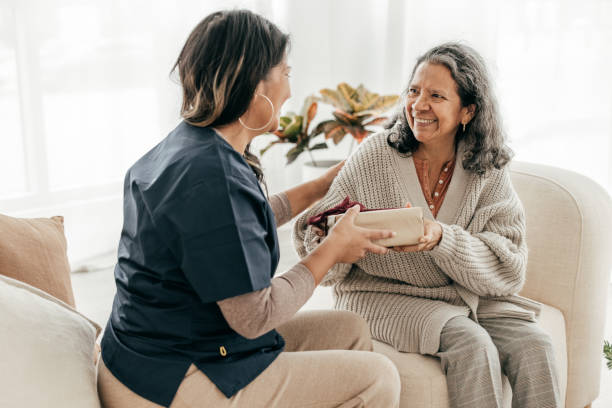 istock In Home Assistance For Elderly - Support For Seniors At Home 1358102934