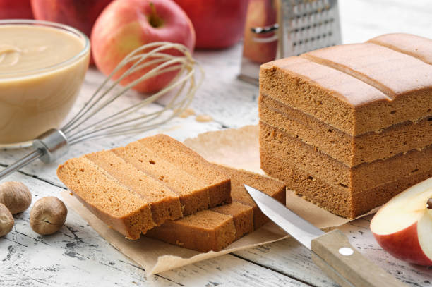 apple marshmallow. baked blended apples or applesauce with whipped egg white. apple cake. natural organic pastila. - pastilles imagens e fotografias de stock