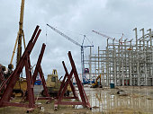 baustelle-stahlskelettkonstruktion-befindet-sich-im-bau.jpg?b=1&s=170x170&k=20&c=mVKUJItb1jd-mKChVMhnb_IusandmTxkgGU953sYzxQ=