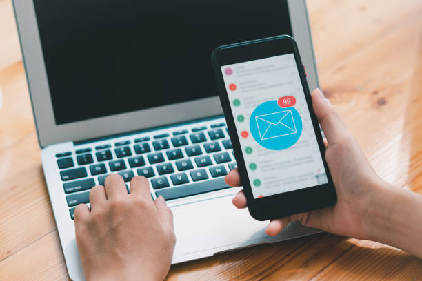 istock Female receive inbox view the pending email communication, New messages on mobile smartphone. 1358198749