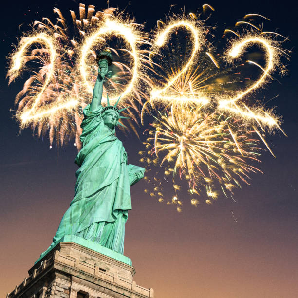 istock New Year's day in Manhattan for the 2022 1358206045