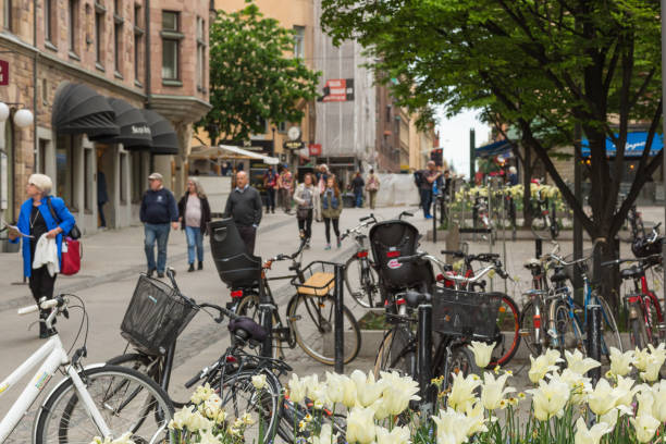 ストックホルム、春に駐車自転車 - bicycle rack bicycle parking community ストックフォトと画像