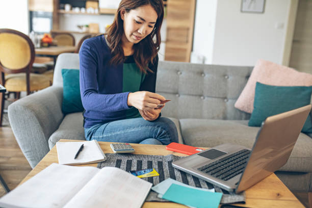 istock On-line payment for bills and taxes 1358281048