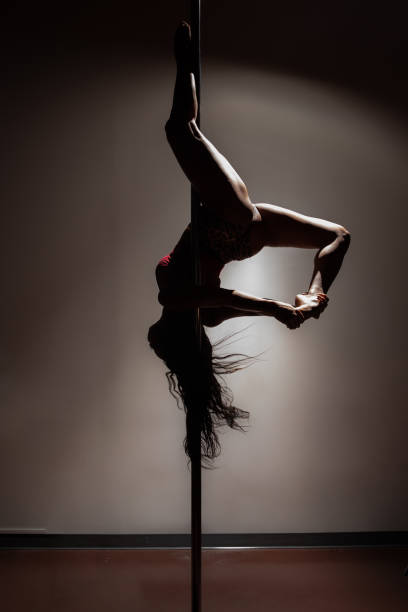 female pole dancer of color - female stripper imagens e fotografias de stock