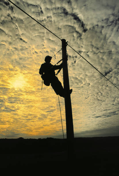 istock Silhouetted Missouri Lineman 1358490659