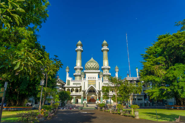 말랑의 위대한 모스크, 인도네시아에서 가장 오래된 모스크. - malang 뉴스 사진 이미지