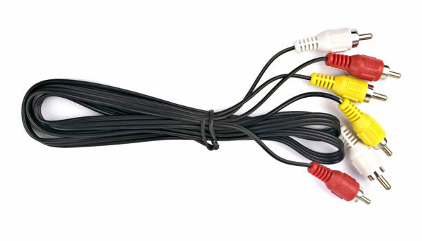 av-kabel oder audio-video-kabel auf weißem hintergrund isoliert - av equipment stock-fotos und bilder