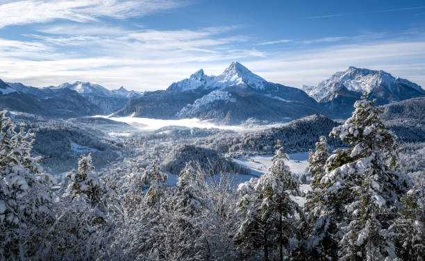 Free picture Frozen mountain peaks in natural park with blue sky