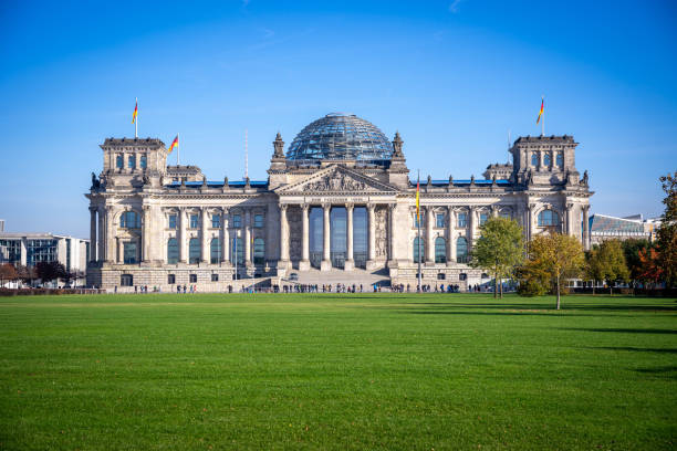 ベルリンの連邦議会国会議事堂 - the reichstag ストックフォトと画像