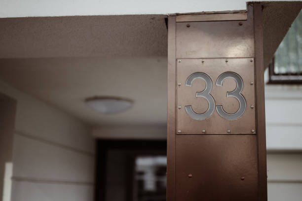 House entrance with the number 33