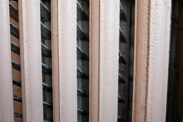 Cast iron radiators, heating and energy saving.
