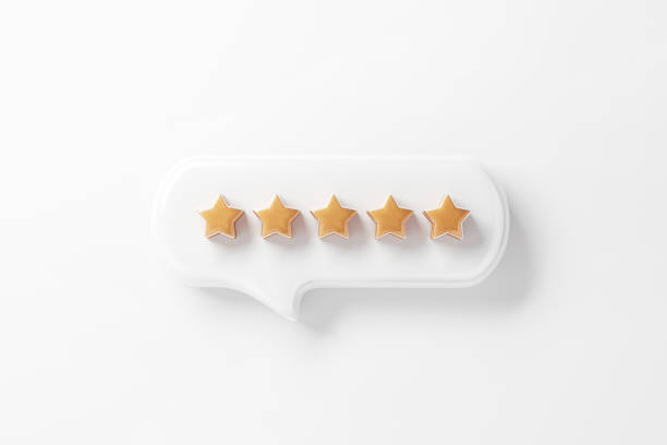 5 estrellas en la burbuja del habla. calidad, revisión, calificación de mejor servicio excelente por satisfacción, concepto de establecer una meta de cinco estrellas. - five star fotografías e imágenes de stock