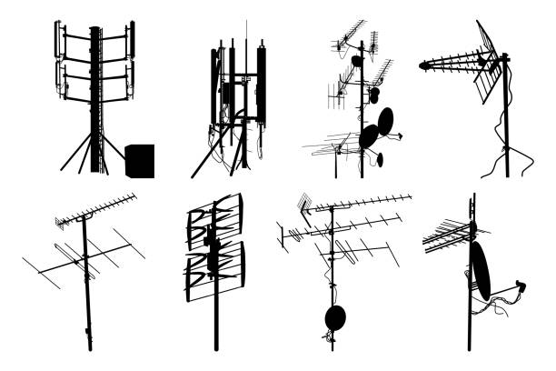 ilustraciones, imágenes clip art, dibujos animados e iconos de stock de iconos de antena de televisión aislados sobre fondo blanco. siluetas de diferentes antenas de televisión. - uhf