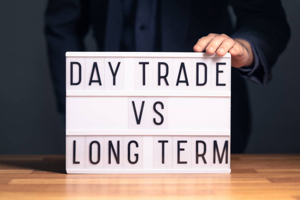 istock Day trading and long term investing 1358758299