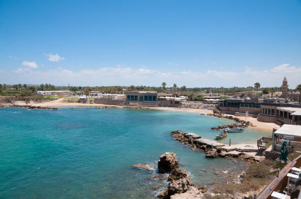 древнеримский город кесария - caesarea стоковые фото и изображения