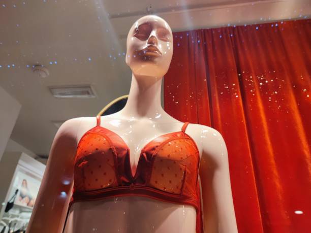 istock new year eve red bra 1358765222