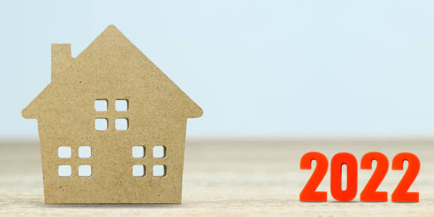 istock House model and number 2022 on table 1358776368