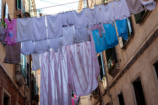 Hanging laundry in a city